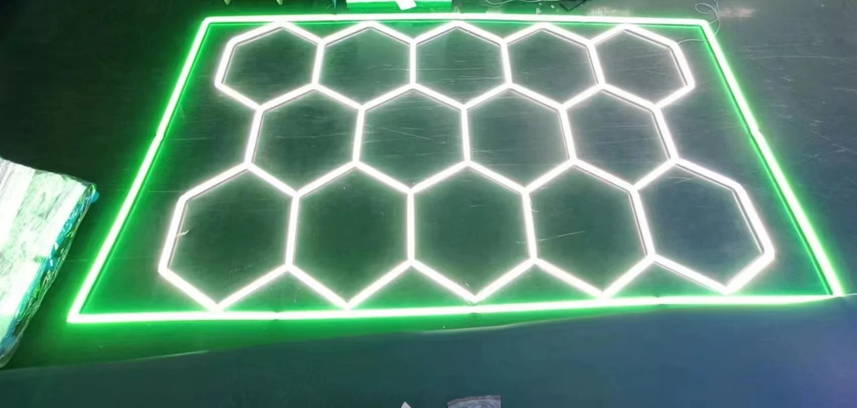 Customized Barbershop Hair Salon Hexagon Led Lights Garage Lamp Honeycomb Led Light for Showroom Ceiling Light Hexagon Light